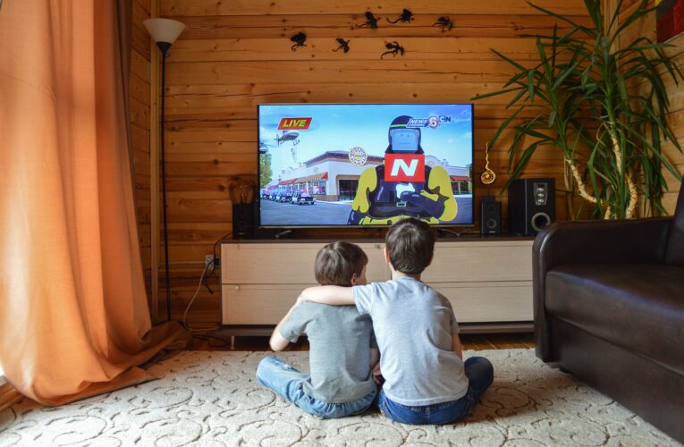 Dzieci a telewizja – wpływ treści na rozwój